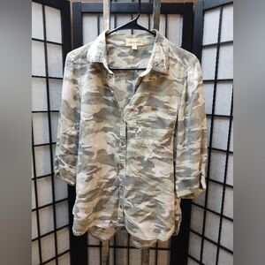 Cloth & Stone Shirt Womens Extra Small Camo Gray Tunic Button Front Wome…